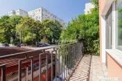 Casa cu curte | Cladire pentru activitati comerciale si s... 