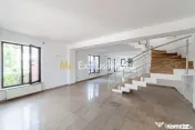 Clădire versatilă de închiriat în zona Teilor 
