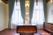 Apartament cu 3 camere de vânzare în zona Centrul Istoric 