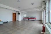 De închiriat – Spațiu comercial 100 mp, la stradă pr... 