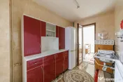Apartament 2 camere, etaj 3, zonă excelentă, Trivale ??... 