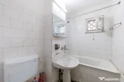 Apartament 2 camere, etaj 3, zonă excelentă, Trivale ??... 