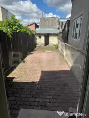 Spațiu comercial de închiriat în Gherla , curte privată, 