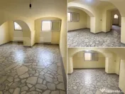 Spațiu comercial de închiriat în Gherla , curte privată, 