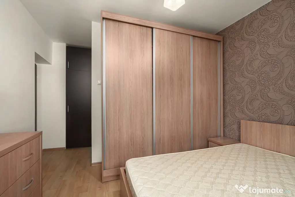 Apartament 2 camere, centrală proprie și metrou la cât...