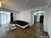 Apartament 3 camere 2 balcoane etaj intermediar zona Doamna 