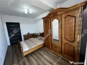 Apartament 3 camere 2 balcoane etaj intermediar zona Doamna 