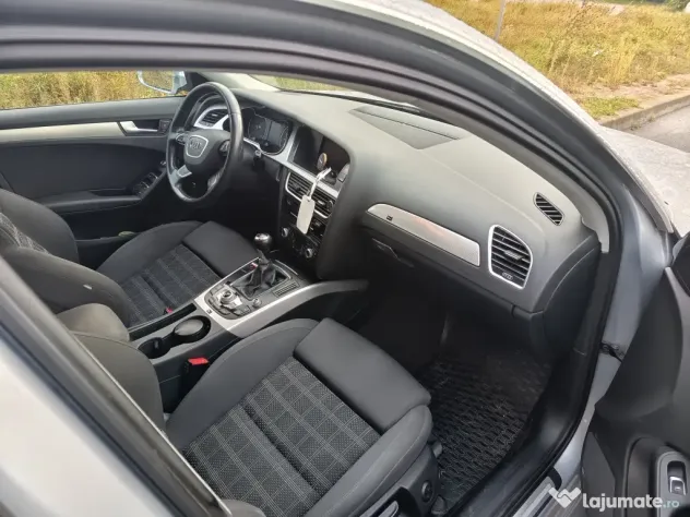 Vând Audi A4 , stare foarte buna , îngrijit , întreținut
