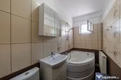 Apartament gata de mutat cu 2 camere si parcare inclusa ?...