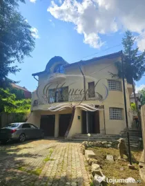 Zona Sigma - casa cu 6 parcari si gradina