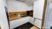Apartament 4 camere 96 mp Calea Cisnadiei 