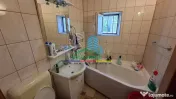 Apartament 3 camere, parter, gata de mutare 