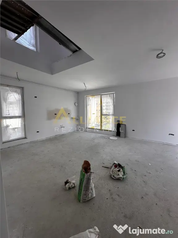 Apartament 2 camere tip duplex { Strada Biruintei }
