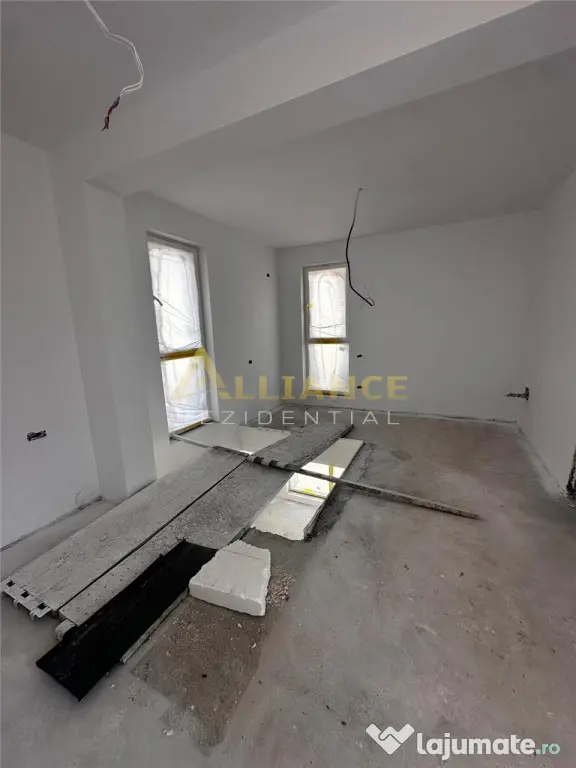 Apartament 2 camere tip duplex { Strada Biruintei }