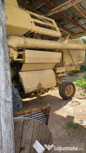 Combină agricolă New Holland Clayson S-1550