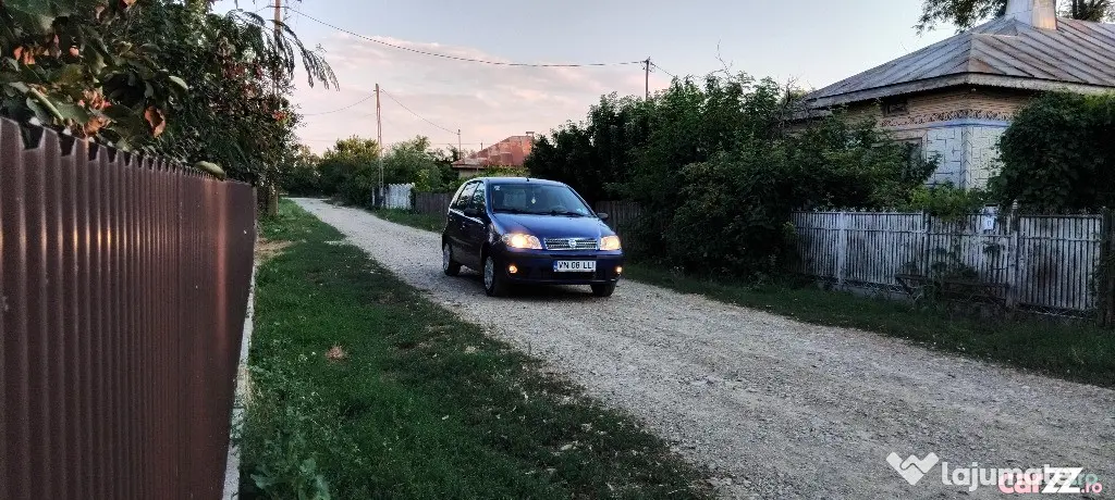 Fiat. Punto. Benzină.