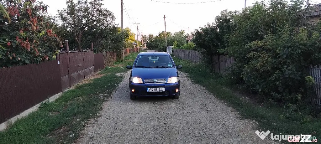 Fiat. Punto. Benzină.