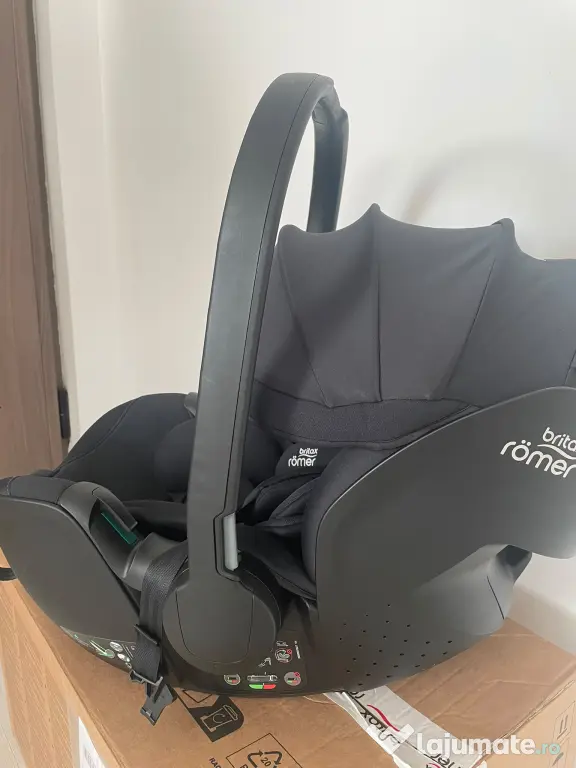 Vand scaun auto tip scoică pentru copii Britax Römer