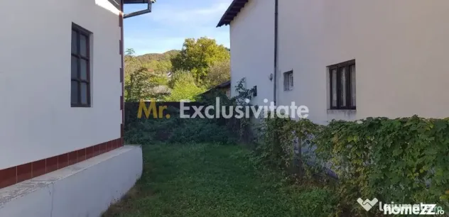 Casă versatilă de vânzare în Comuna Corbi, Argeș –...