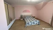 De închiriat casă cu 5 camere, în Sântandrei
