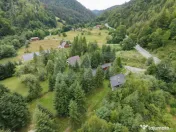Cabană la munte cu saună finlandeză și teren generos