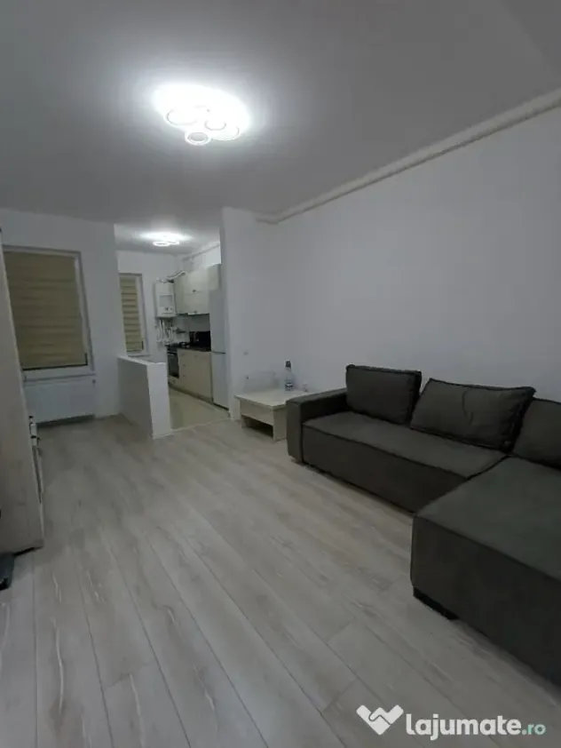 Apartament de închiriat