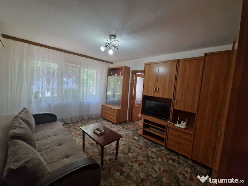 Apartament 2 camere de închiriat în zona Km 4-5, Constanț