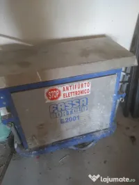 Vand masina traditionala pentru sape, zidarie, tencuieli si compresor 