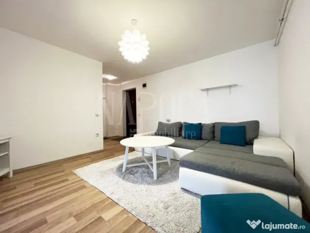 închiriez apartament două camere