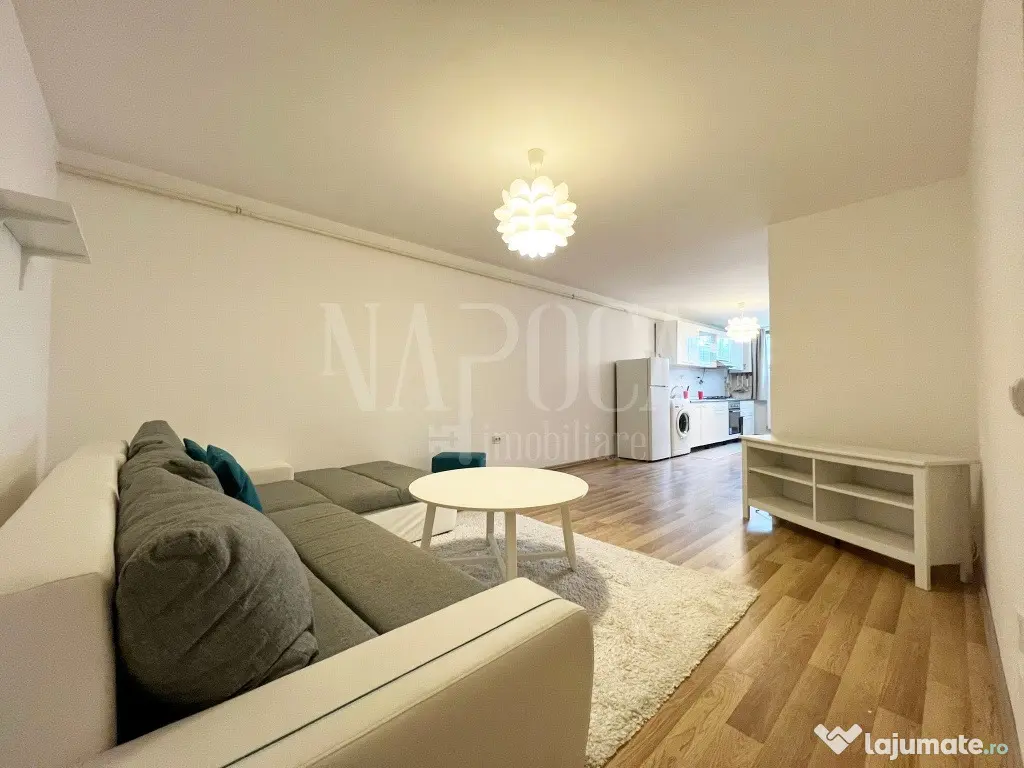 închiriez apartament două camere