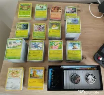 Pokemon TCG Bulk – 1265 cărți + 400 Energy + Accesorii; Ideal pentru  începători