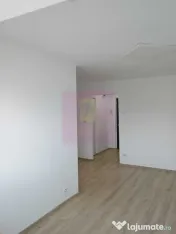 Garsonieră renovată- 33 MP LUJERULUI 