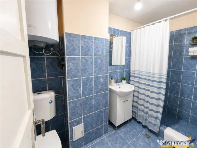 Nivel in casa cu 2 apartamente,145 mp utili teren 338mp, Gh
