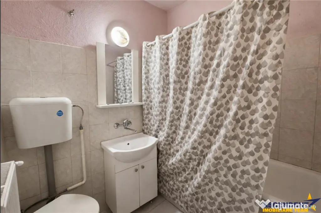 Nivel in casa cu 2 apartamente,145 mp utili teren 338mp, Gh