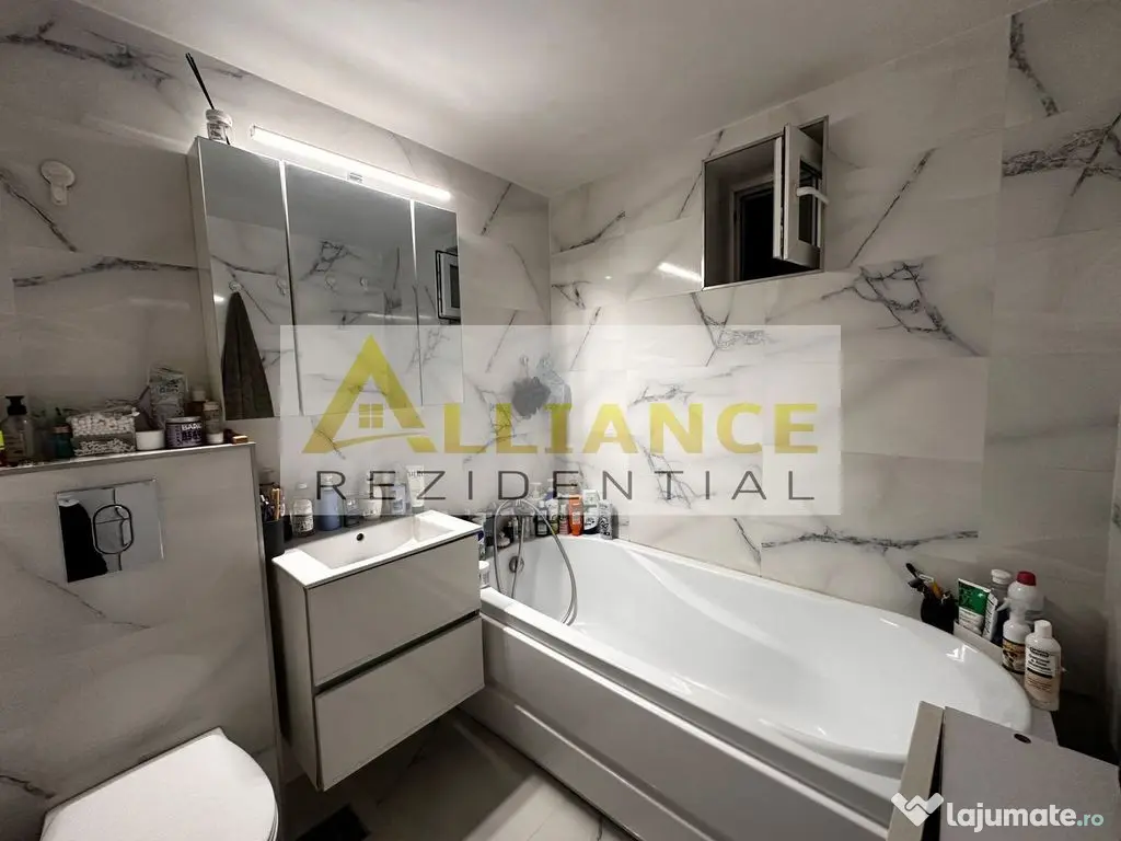 Aparatorii Patriei la 8 min. | 3 camere RENOVAT, 70mp, Mo...