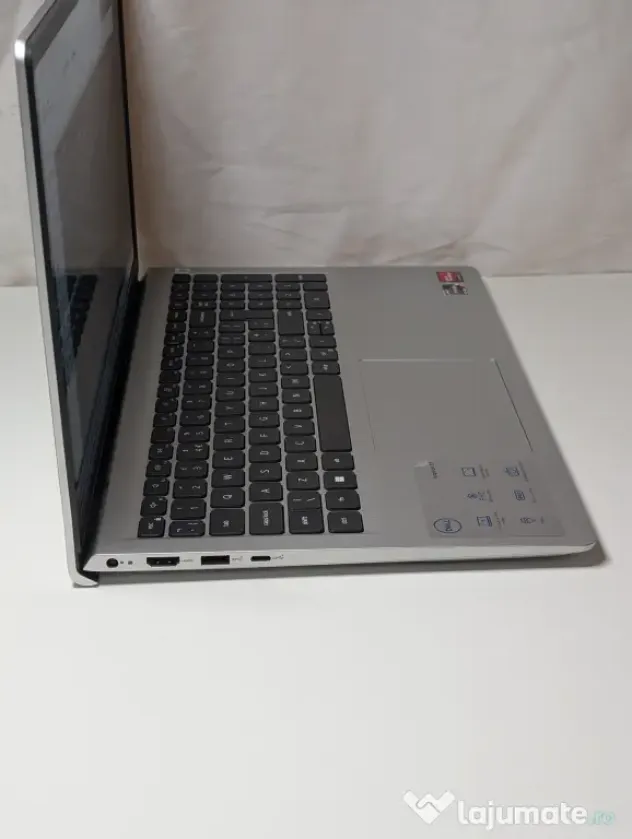 Laptop Dell Inspiron 15 3535 | AMD Ryzen 7 7730U | 16GB RAM | 256GB SSD | Office