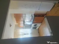 Închiriez apartament 3 camere