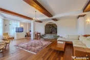 Vila 7 camere,250 mp,semineu,terase,800 mp teren,rezidential 