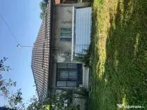 Casa si Teren mare de VANZARE langa Primarie