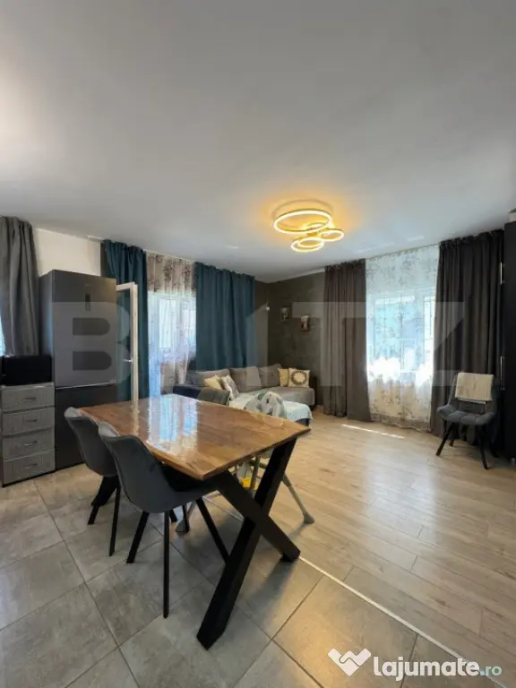 Apartament 3 camere, 60mp, balcon, etaj 1, parcare, Terra