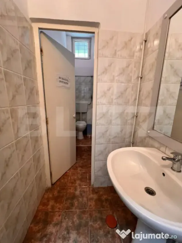 Spatiu comercial central 231 mp