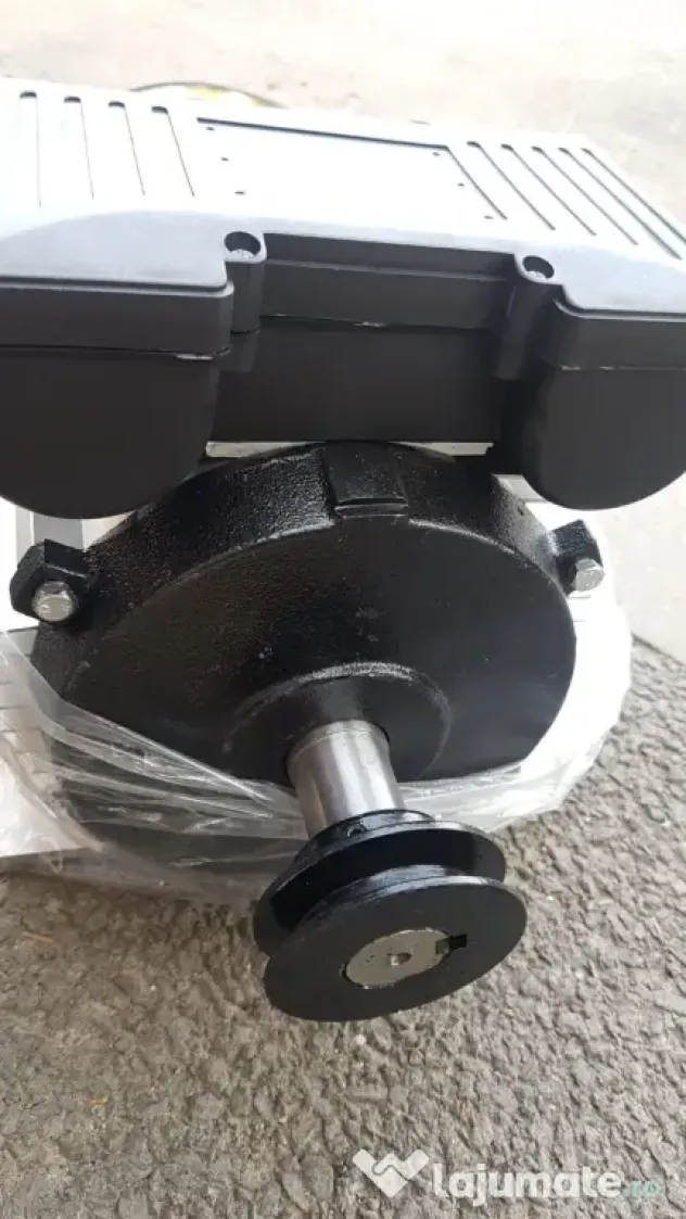 Motor 4 kw pentru conversie compresoare 380 v - 220 v