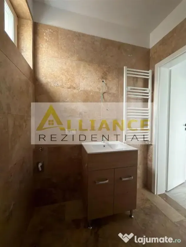Apartament 3 camere de vanzare | Loc de parcare inclus | ...