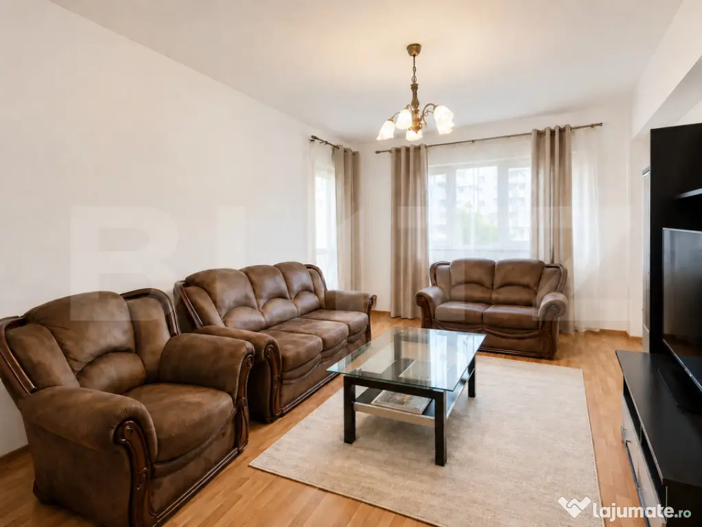 Apartament 3 camere, 66 mp, 2 locuri de parcare, zona Calea