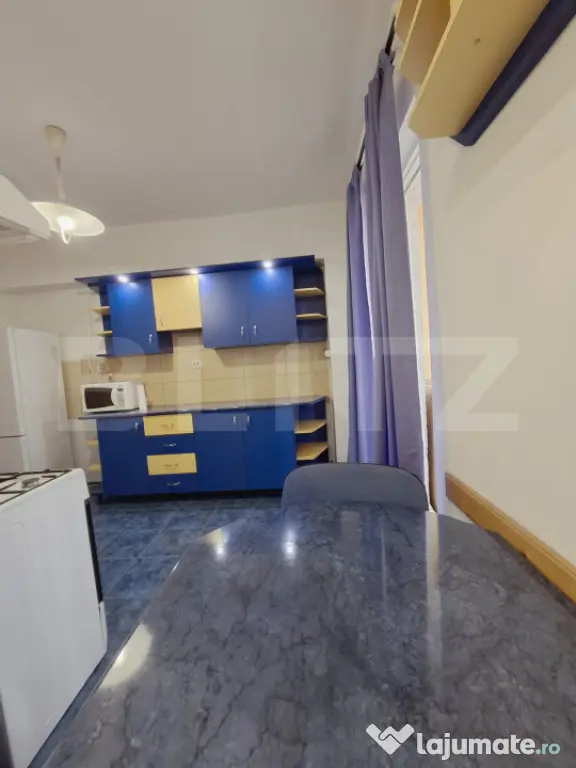 Apartament 3 camere, 66 mp, 2 locuri de parcare, zona Calea
