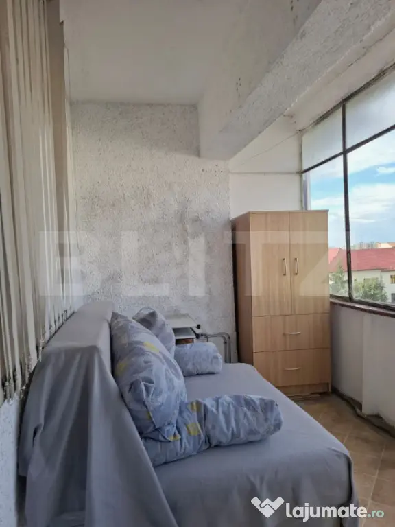 Apartament 3 camere, 66 mp, 2 locuri de parcare, zona Calea