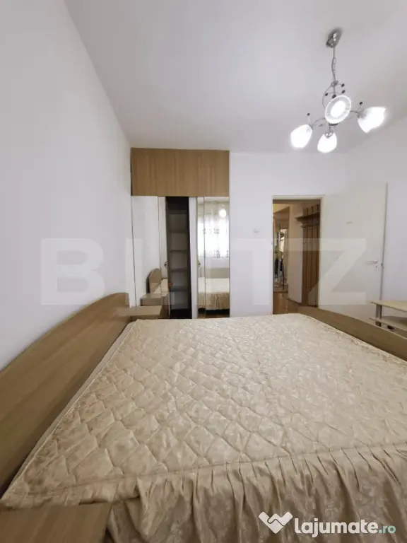 Apartament 3 camere, 66 mp, 2 locuri de parcare, zona Calea