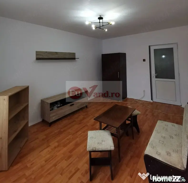 De inchiriat apartament 3 camere, parter, zona Constructorilor, 400 Euro - Galati (Galati)