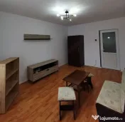 De inchiriat apartament 3 camere, parter, zona Constructo...