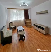 De inchiriat apartament 3 camere, parter, zona Constructo...